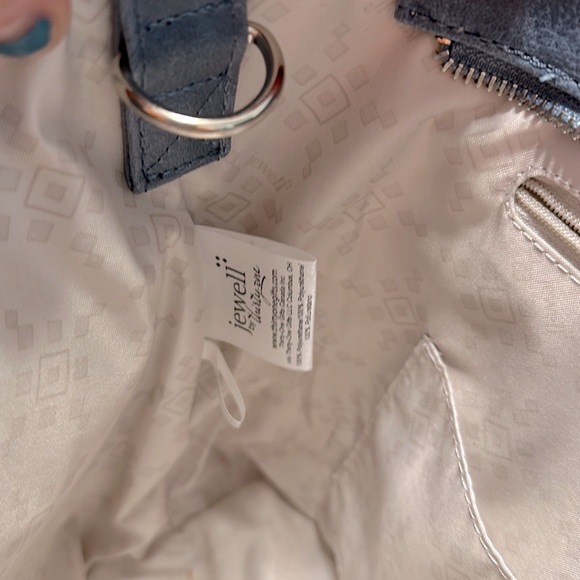 Thirty-One shoulder bag, zipper pouch, and coin purse - Picture 8 of 16